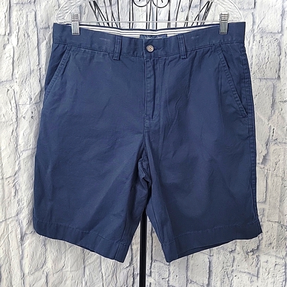 TOMMY HILFIGER Navy Blue Men's Flat Front Shorts Size 34